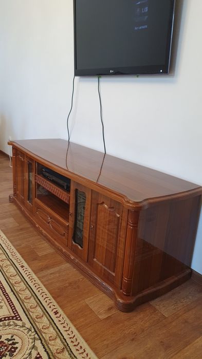 Тумба многофункциональная под ТВ