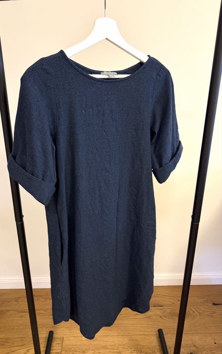 COS рокля от вълна с плисе