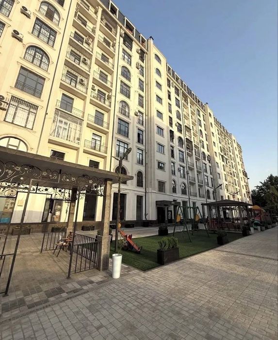 Продаётся 4-х комнатная квартира в Ж/К "Barocco" Бароко