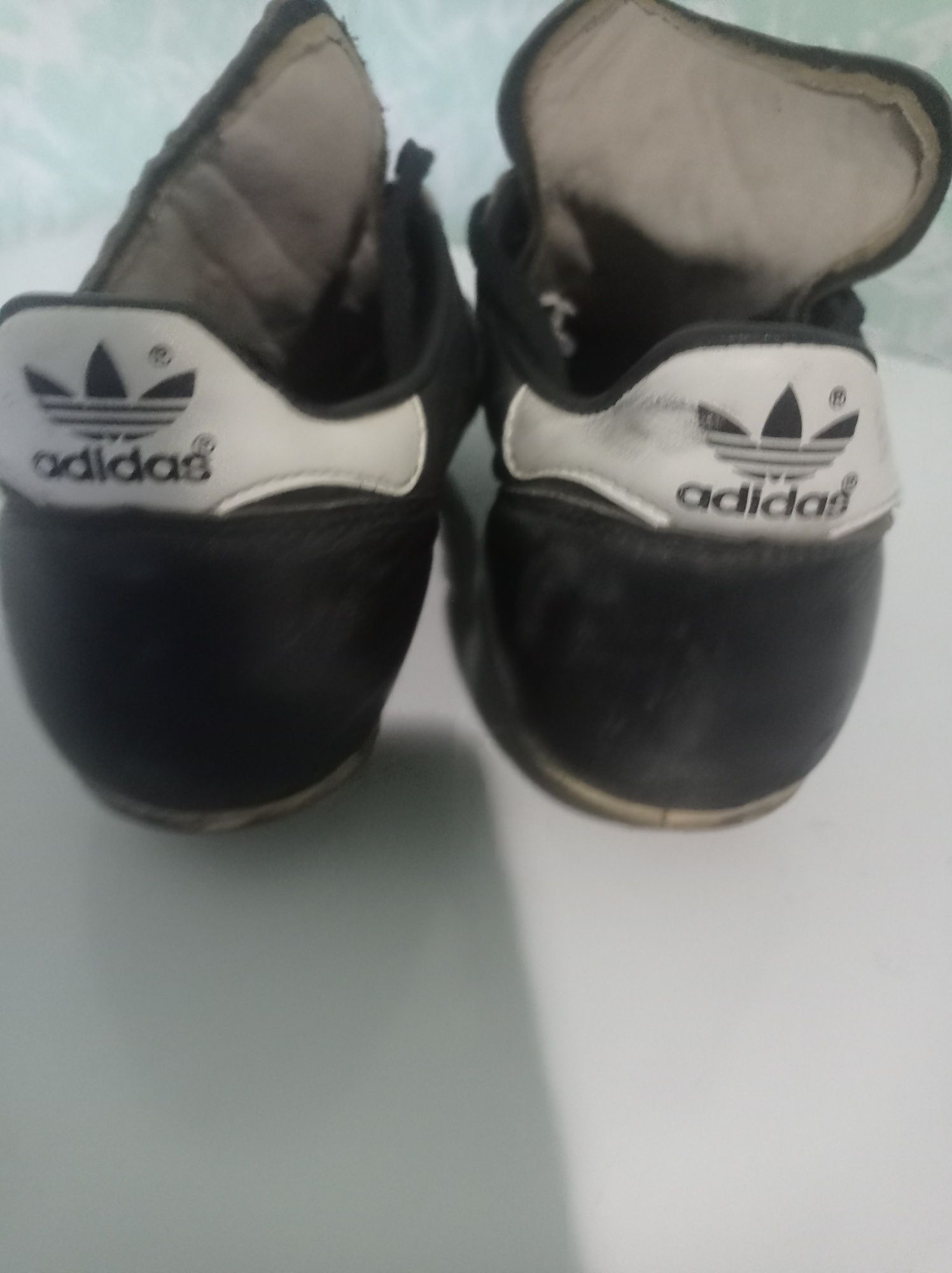 Бутсы сотилади оригинал Adidas