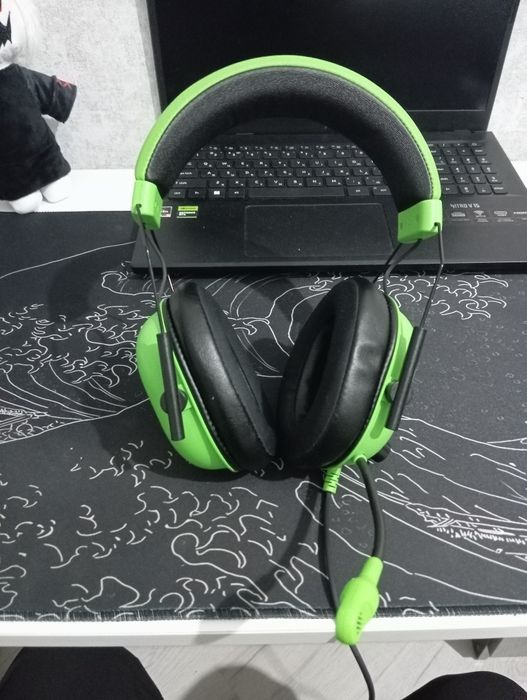 Продаю игровую гарнитуру Razer blacksharkV2