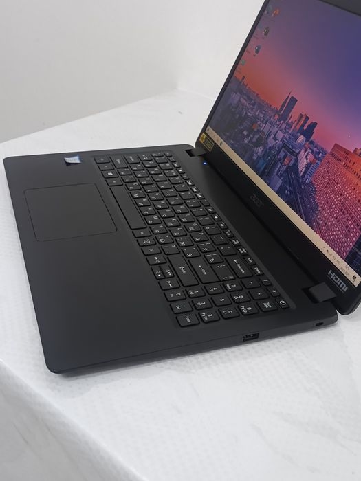 Мощный ноутбук Acer Core i3