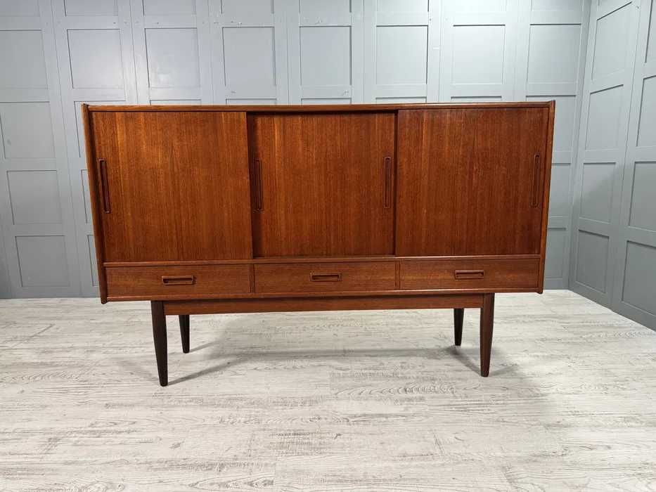 Винтидж датски бюфет от 60-те Д1025-Д