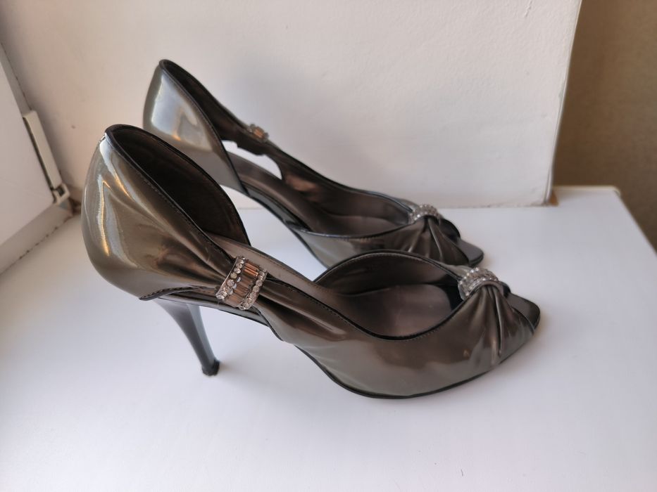 Туфли на шпильке