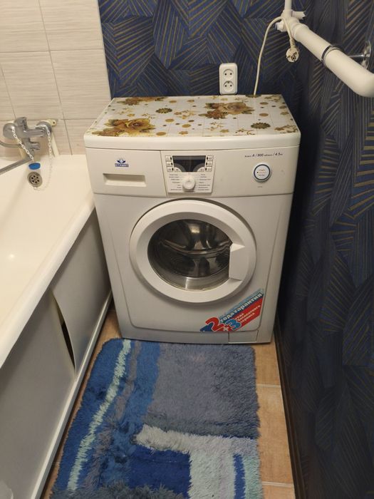 Продаю стиральную машину