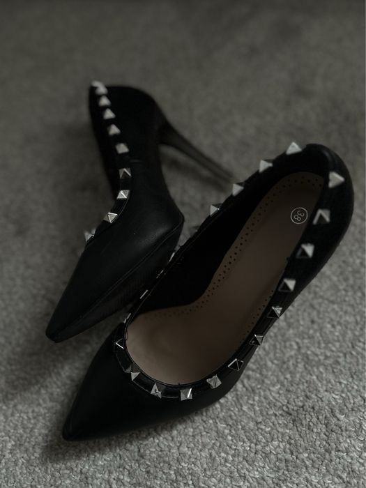 Обувки на ток