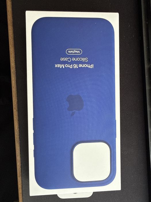 Оригинален Iphone 16 Pro Max Silicone Case със MagSafe