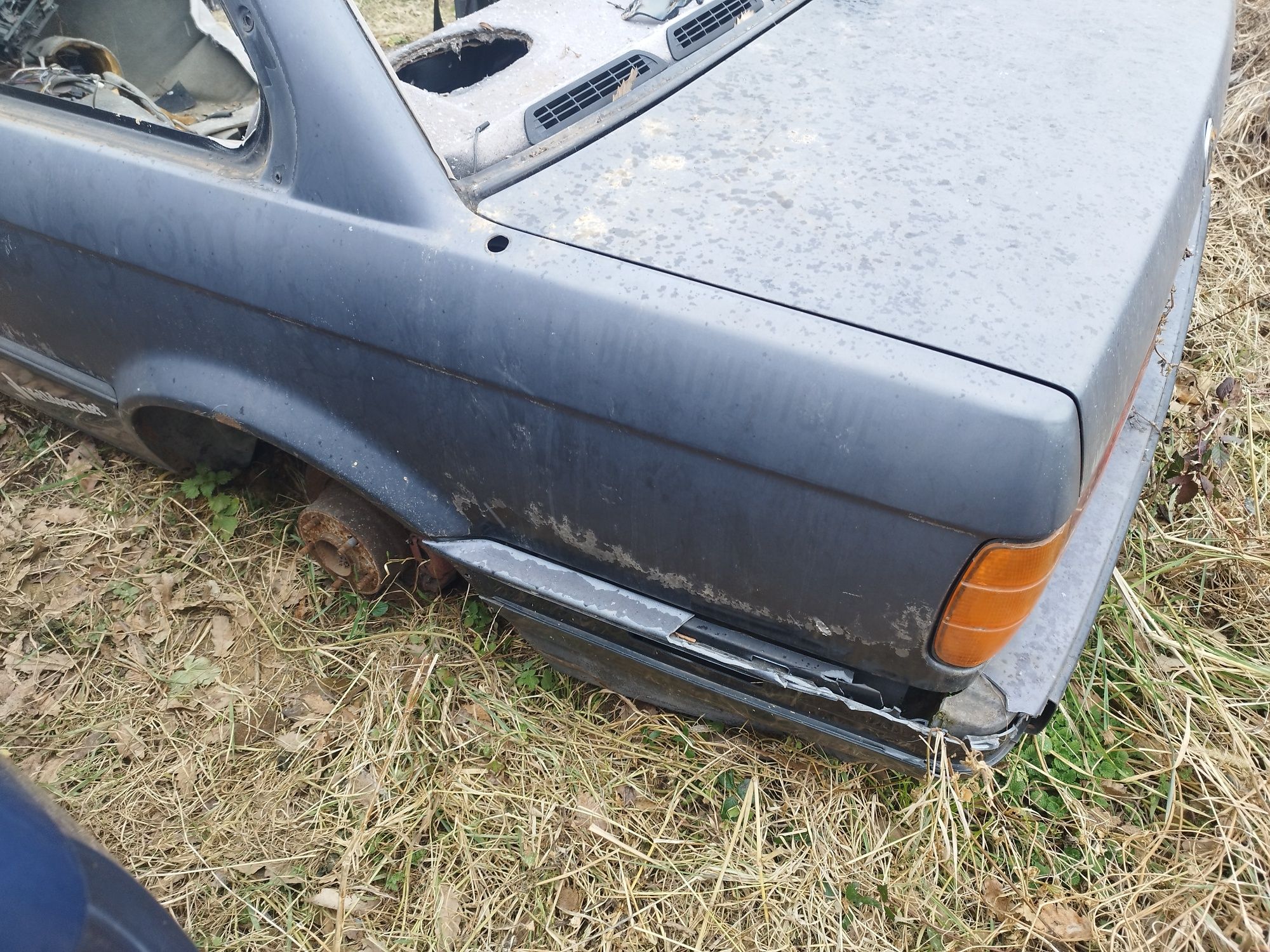 BMW е30 два броя за части
