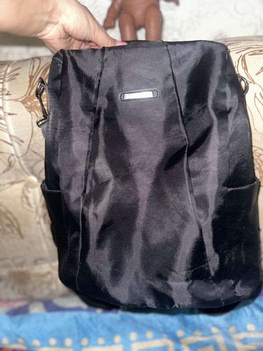 Сумка рюкзак черного цвета