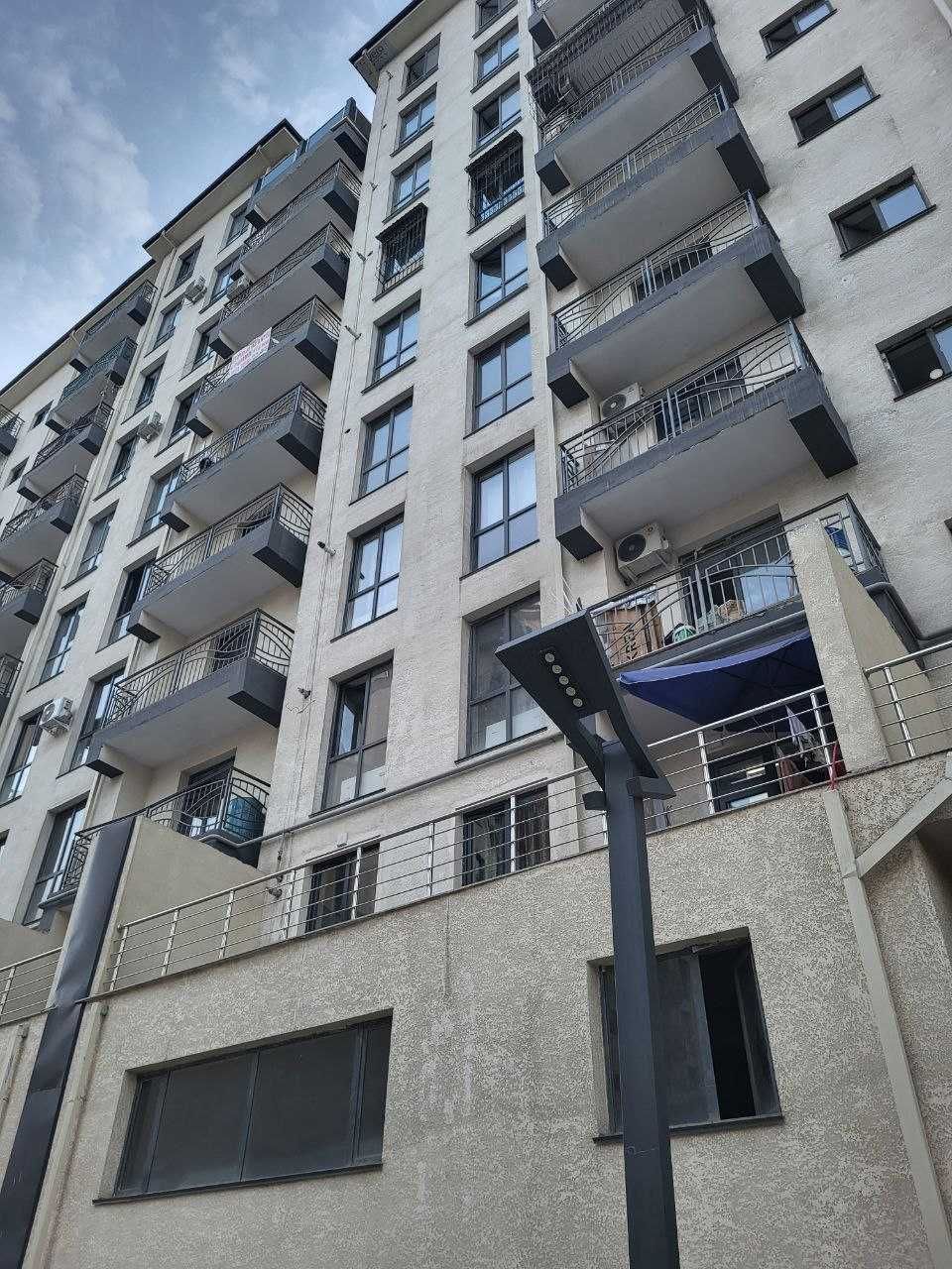 Сдается в арену 2 хонали квартира сотилади Эшонгузар Зангиота 75м2