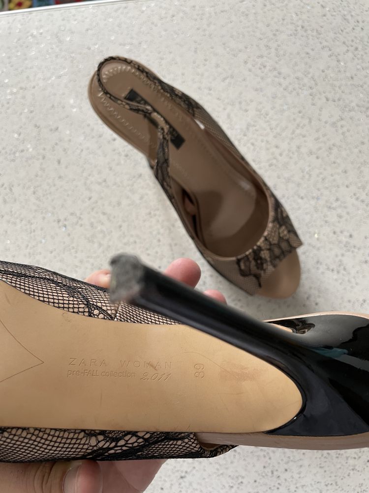 Zara Woman Pantofi Nr 39 Pret : 29 lei