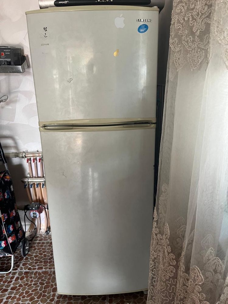 Продается холодильник бу
