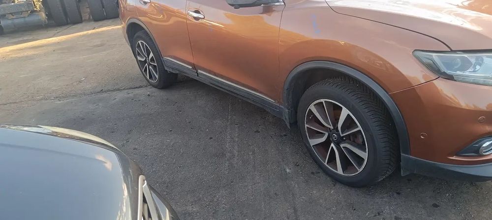 Dezmembrari / Dezmembrez Nissan X-Trail 1.6 R9M cutie viteze manuală cod culoare EAR