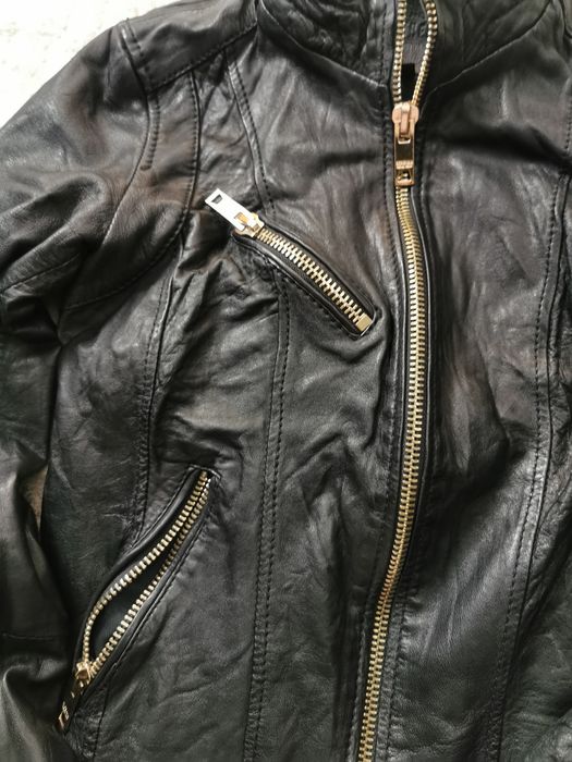 Bershka естествена кожа