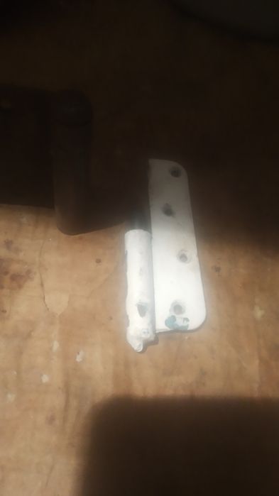 Петли на деревяные двери