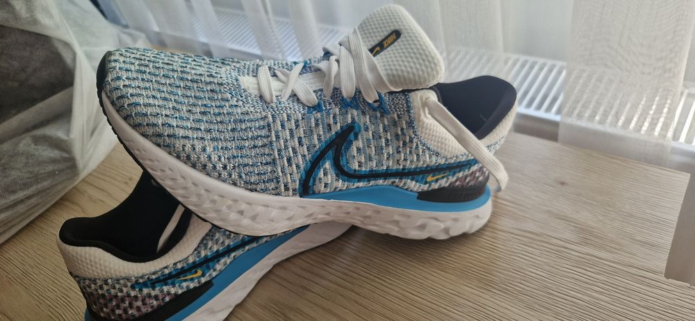 Adidași Nike, măsura 41-42 modele noi și sh