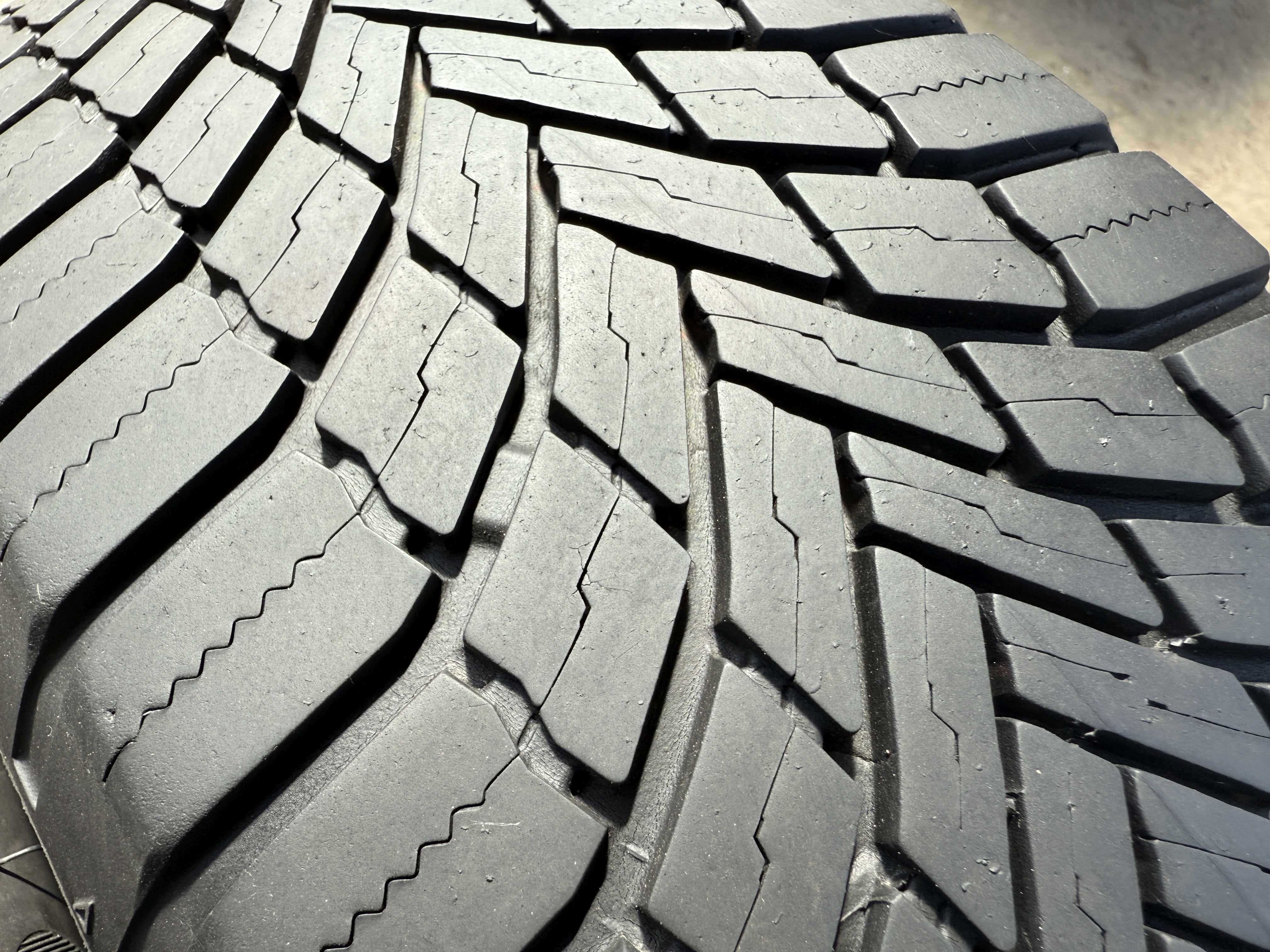 # 2x Anvelope All Season 185/65 R15 - Bridgestone Weather Control A005