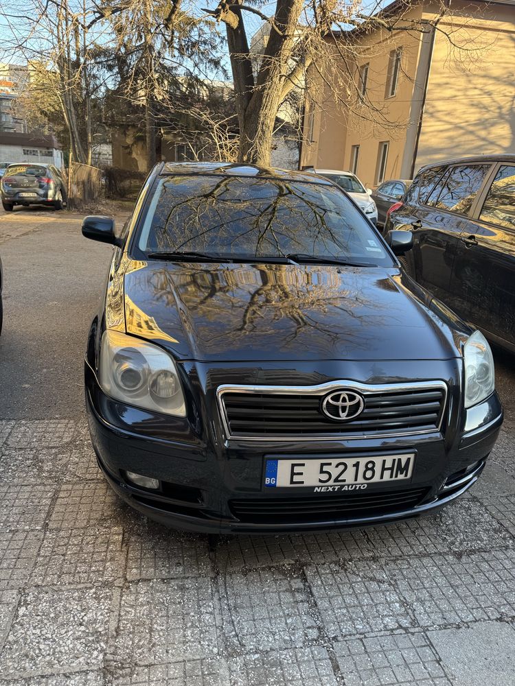 Кола под наем RENT TOYOTA AVENSIS газ авто