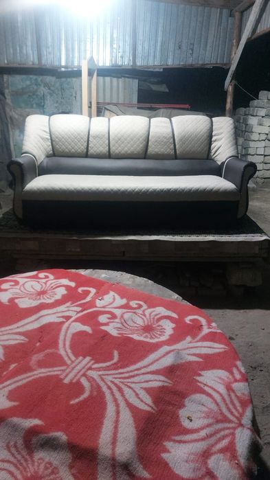 Диван в отличном состоянии