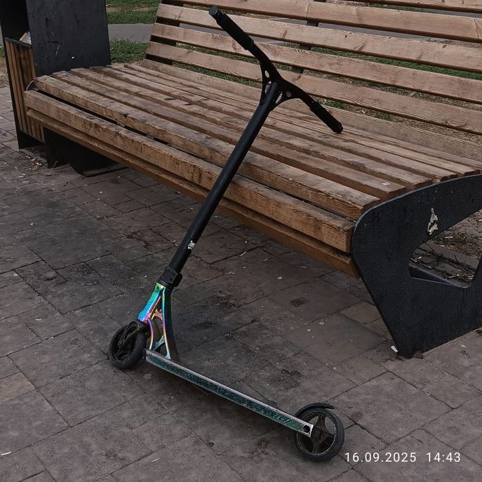 Продам трюковой самокат