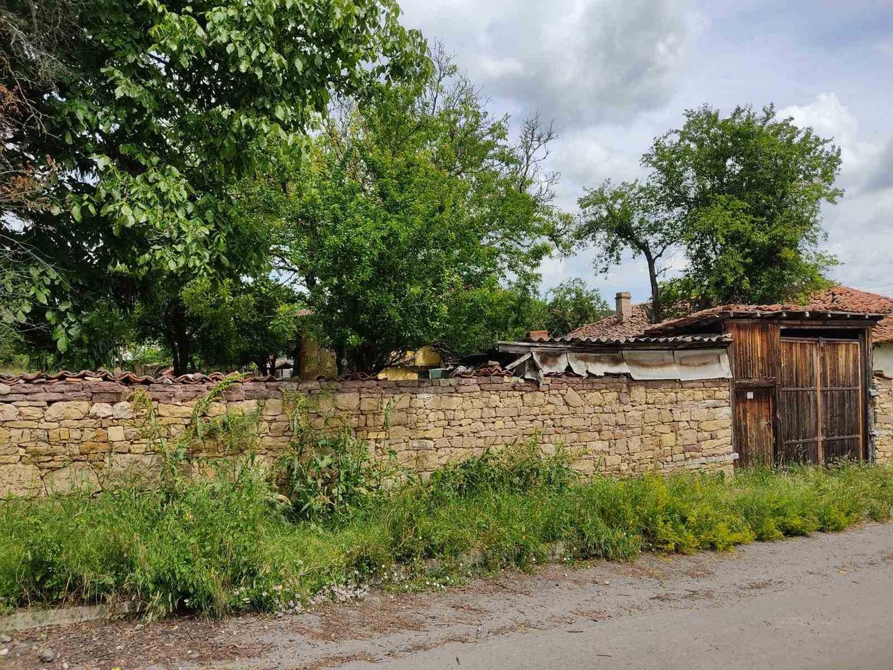 Продава се Парцел в София, Лозенец - 650 кв.м за 22 €/кв.м - Снимка #2