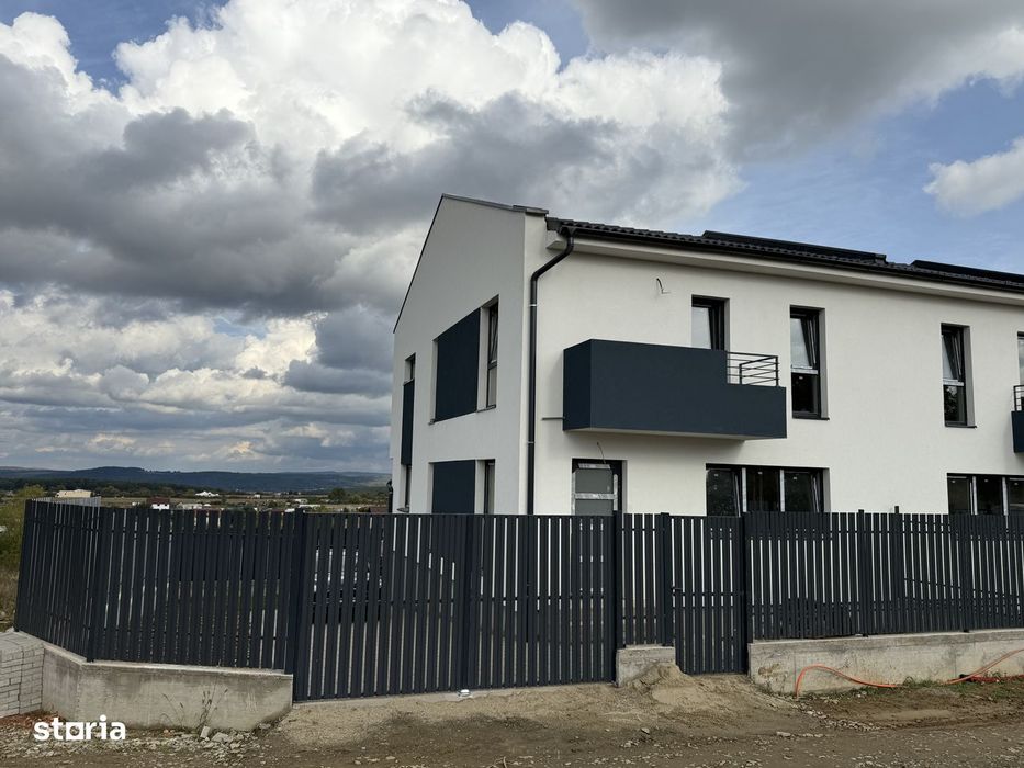 CASA NOUA, PE COLT- cu PIVNITA, POD, 3 Dormitoare- C. Cisnadiei