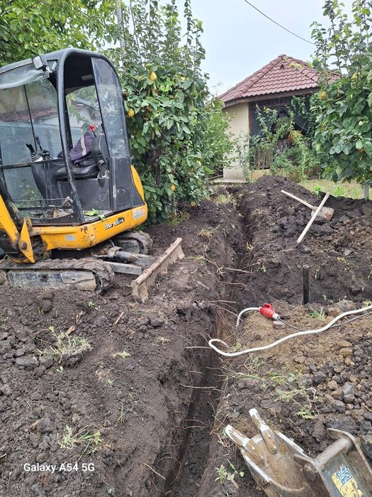 Excavari cu miniexcavator și bobcat