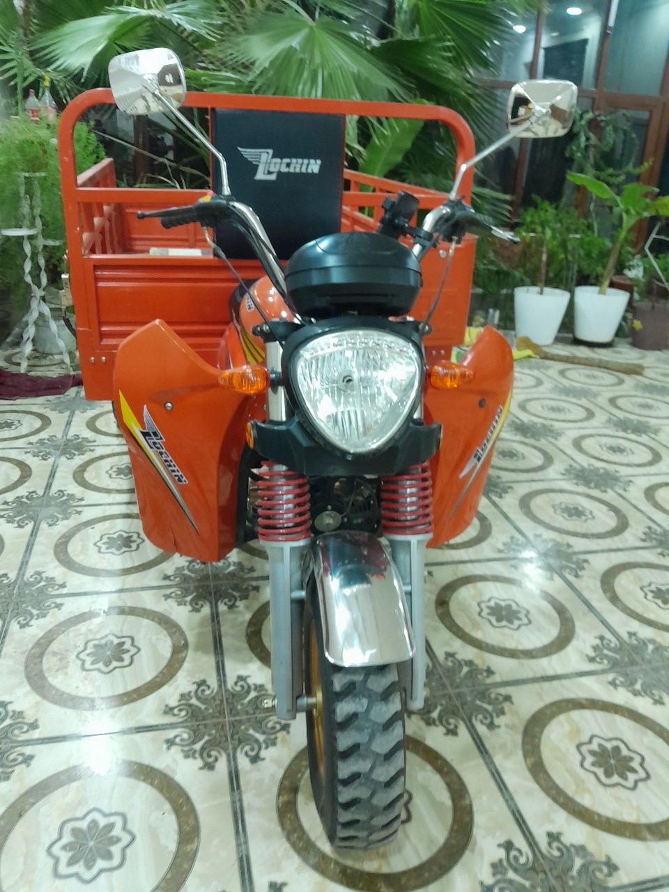 LOCHIN MOTOTSIKL 200 Holati alo darajada