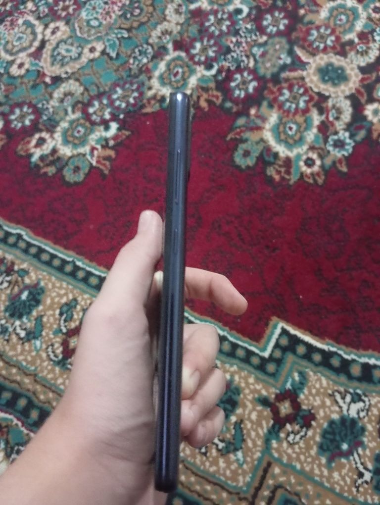 Samsung galaxy A51 sotiladi srochna