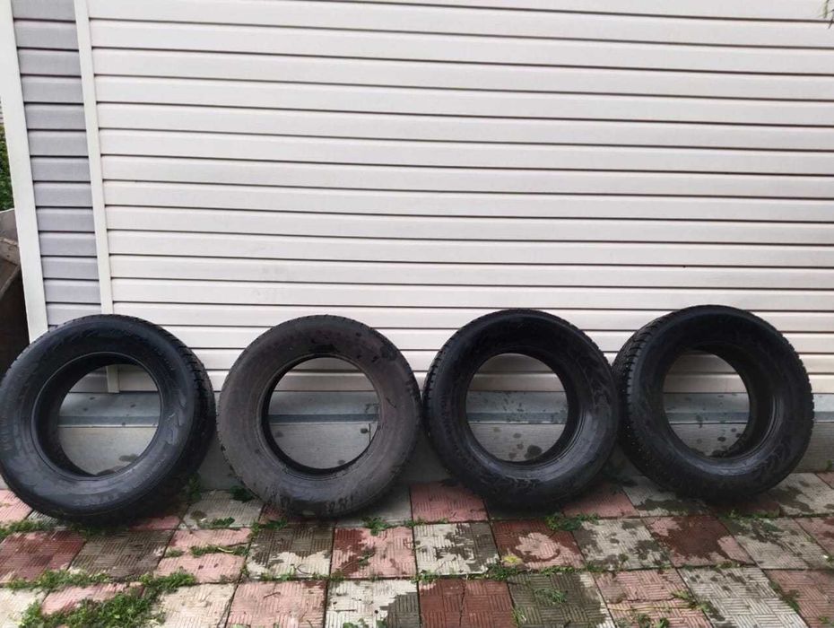 продам 4 баллона Nokian Nordman R !8  285\60