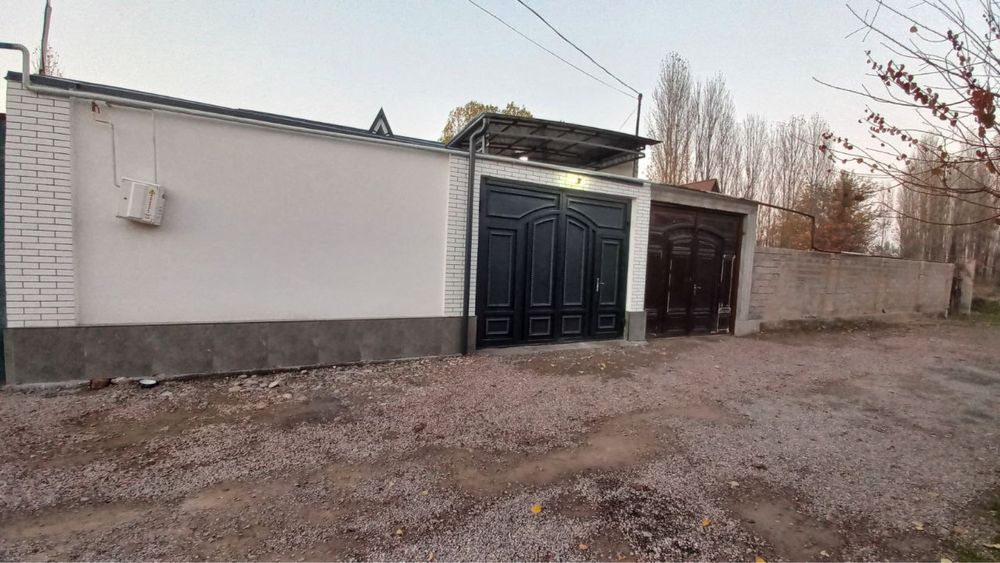Uchastka  orientr food city Yangı Qoyliq bozor