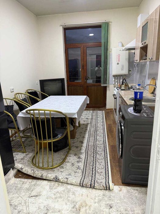 NOVOSTROYKA Yunusobod 5 kv da  uy sotiladi srochniy