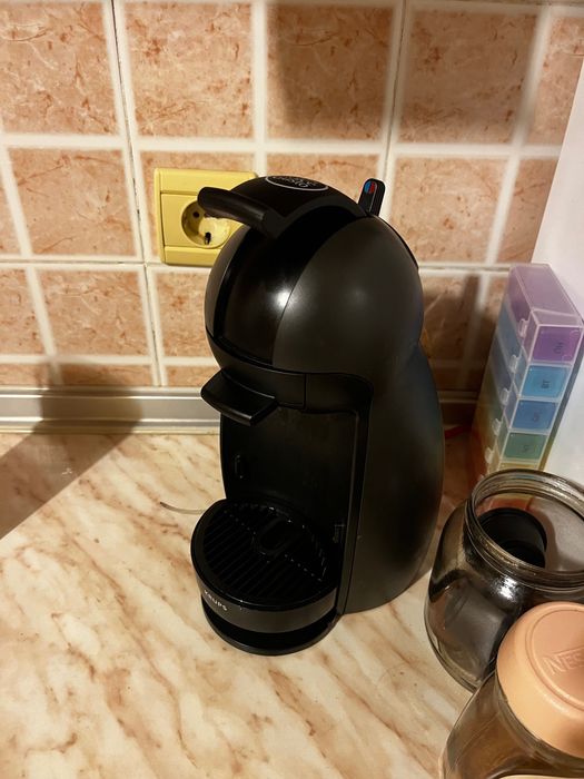 Nescafe Dolce Gusto кафе машина с капсули