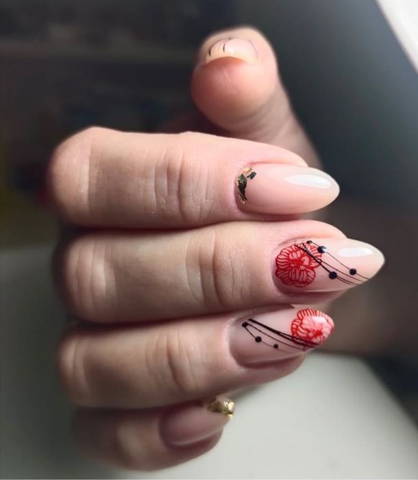 Маникюр,педикюр, наращивание ногтей