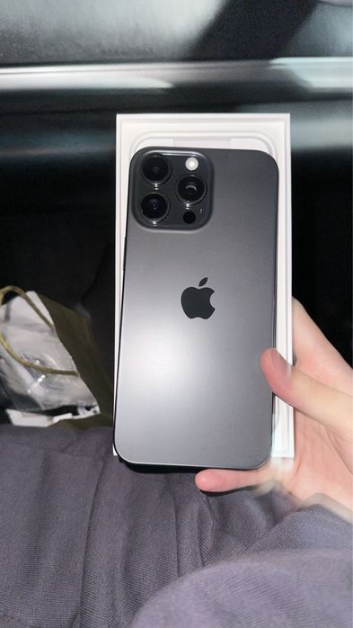 Продам iPhone 15 pro Max