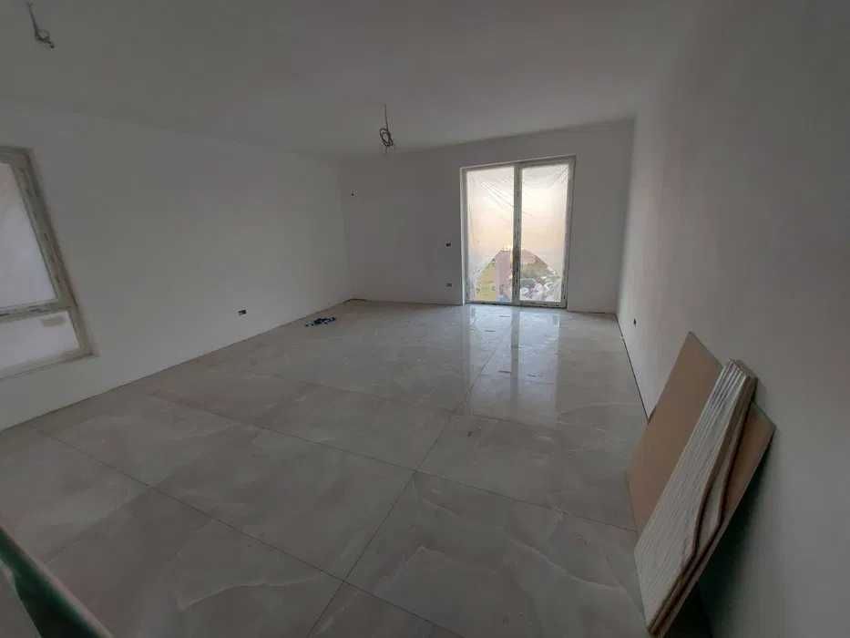 Dezvoltator imobiliar vând apartamente la cheie 1 cam Girocului - ESO