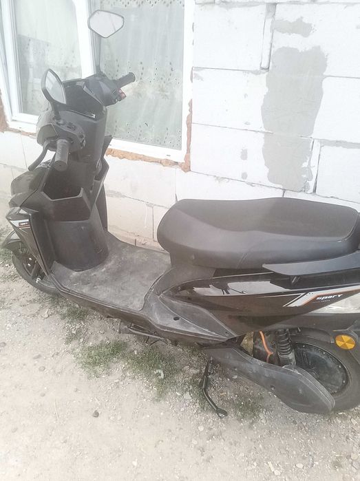 Scuter electric 20ah 48V 1500W 2800 lei