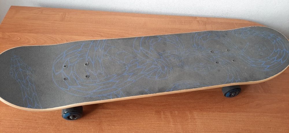 Скейт для подростка. Катались только 3 раза