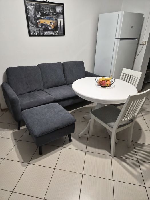 Blat de masă rotundă extensibilă din MDF și furnir natural