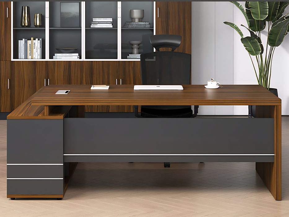 Стол офисный с журнальным столиком