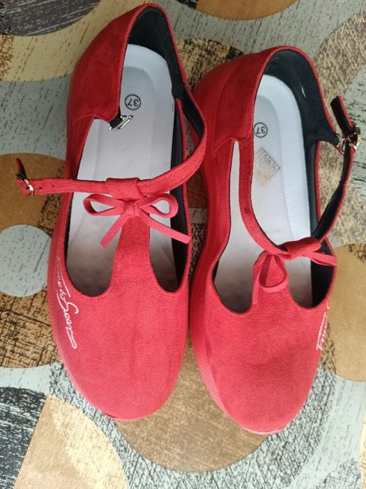 Леки обувки 24 см (38 номер)