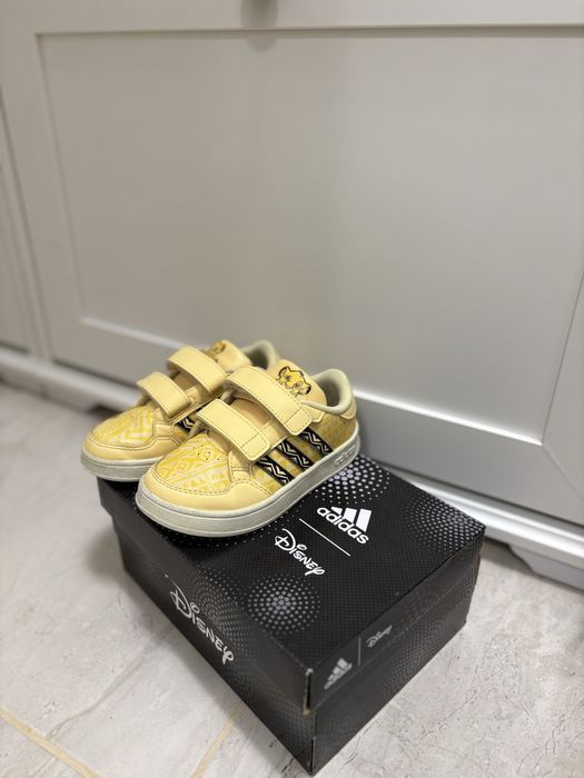 Маратонки Adidas Disney 25 размер