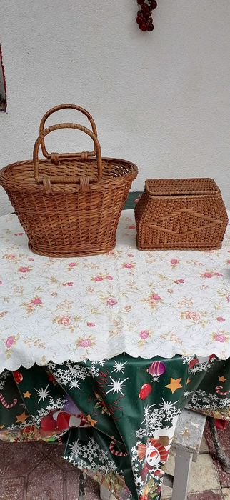 cosuri   de   rachita  doua  bucati  120  lei   ambele