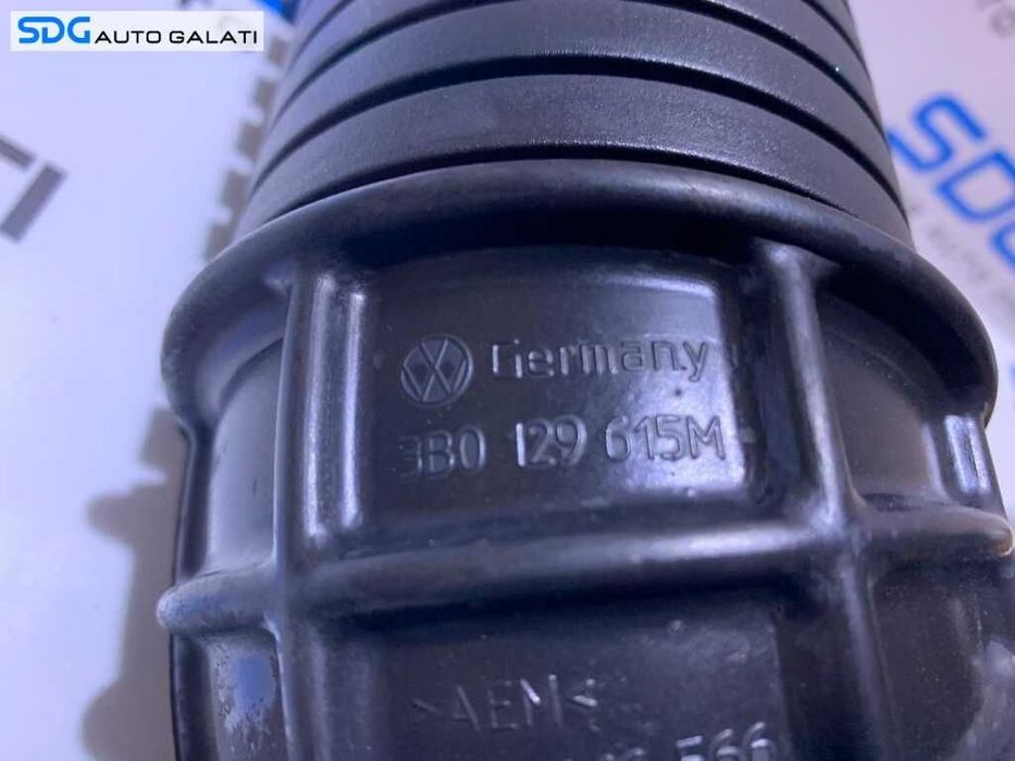 Furtun Tub Conducta Admisie Turbo Turbosuflanta Turbina Volkswagen Passat B5.5 1.9 TDI AVF AWX 2001 - 2005 Cod 3B0129615M 3B0 129 615 M