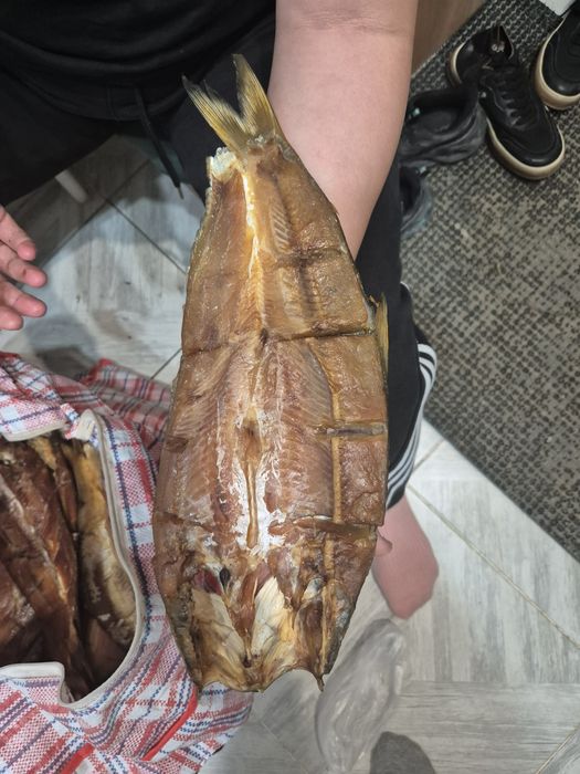 копчёной рыбы.жерых