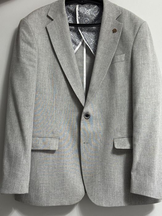 Пиджак серый продам