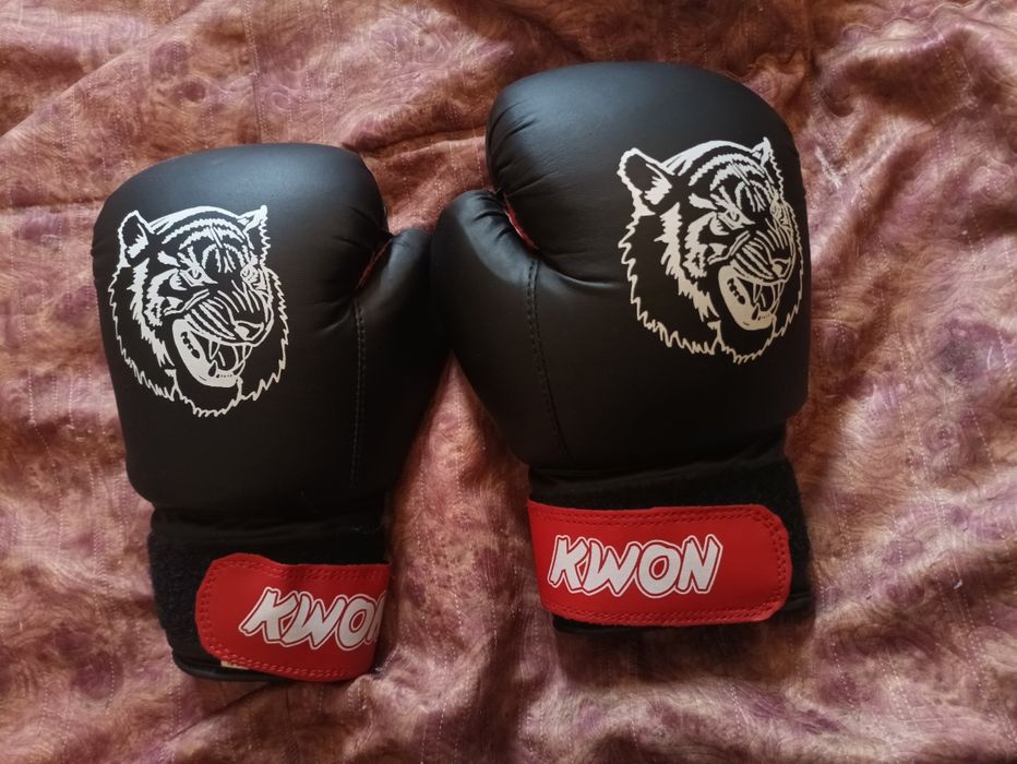 кикбокс комплект за дете S M размер топ тен top ten kwon