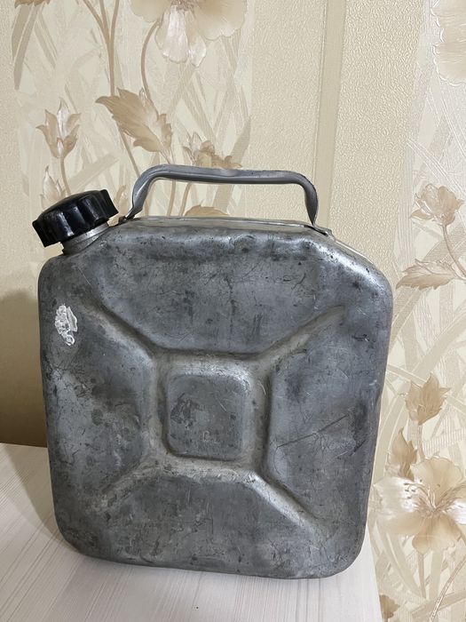 Канистра 10 литров аллюминевая без крышки