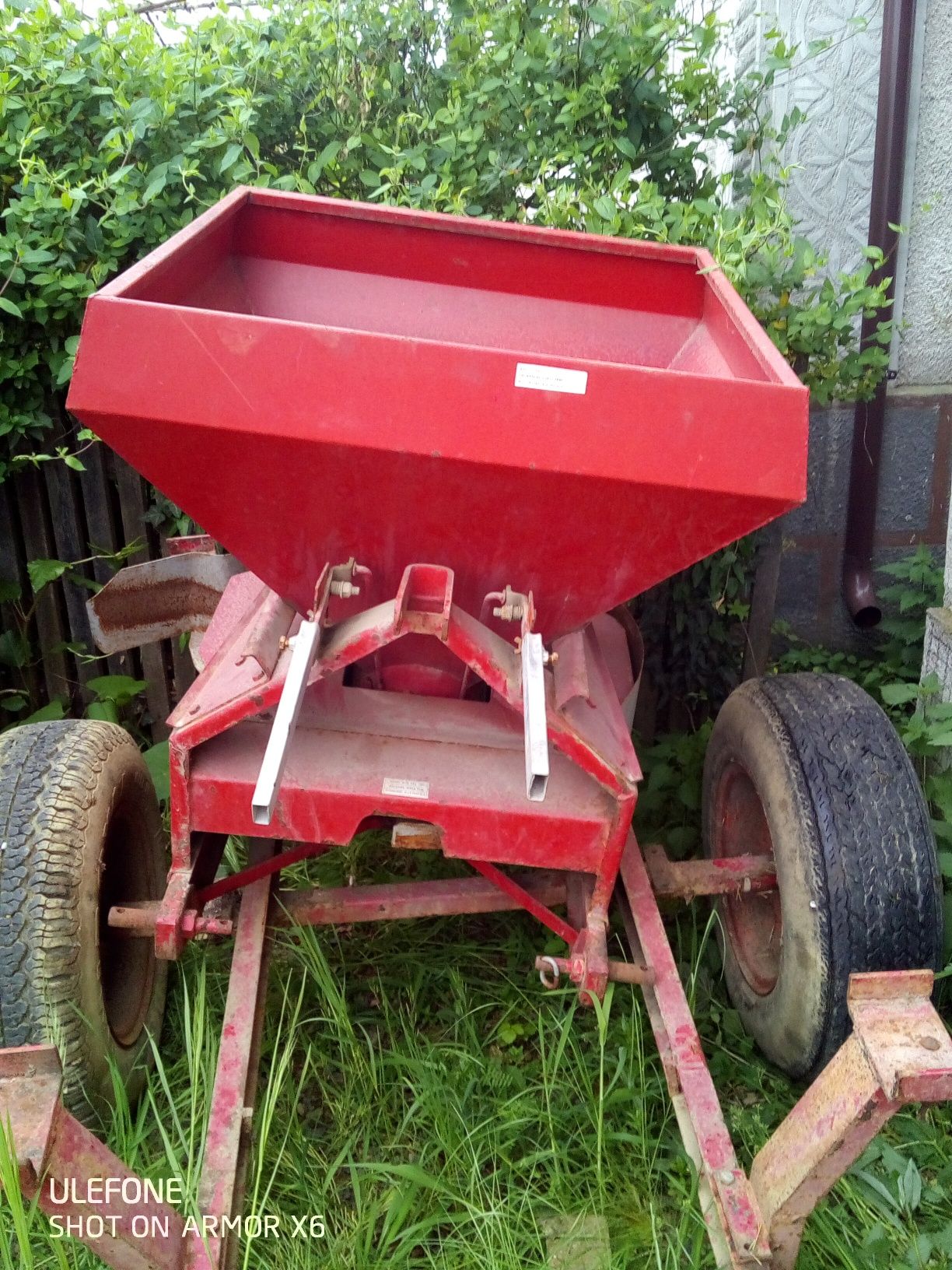 Vind diverse scule după tractor