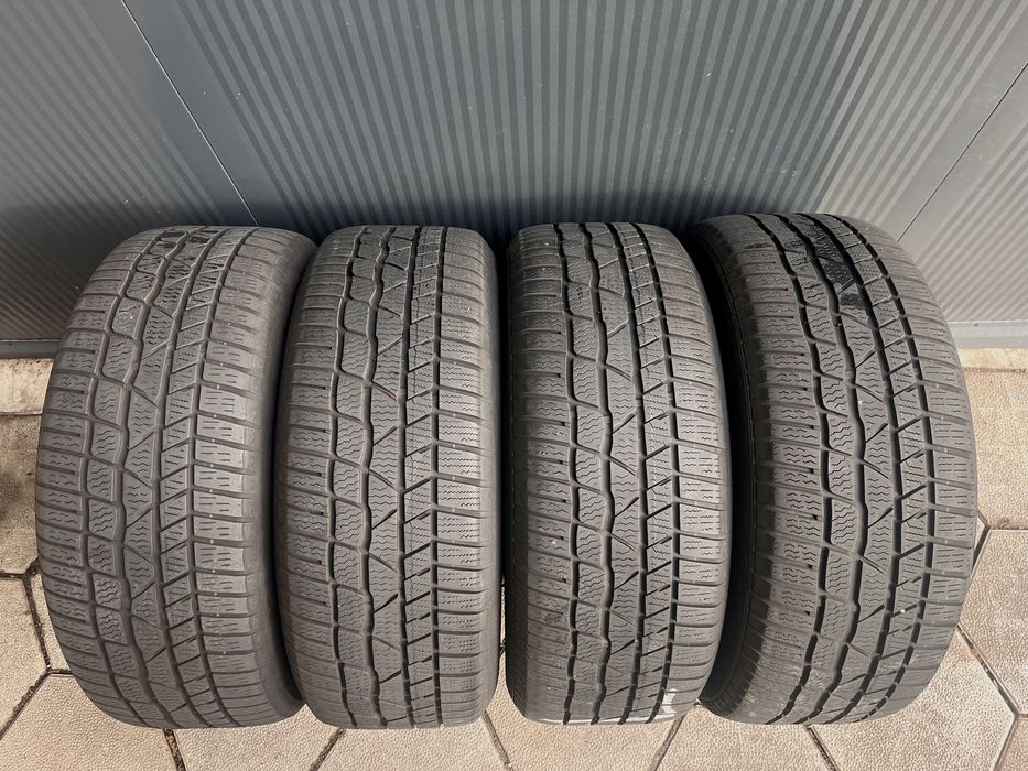 Зимни гуми Continental 235/55/18